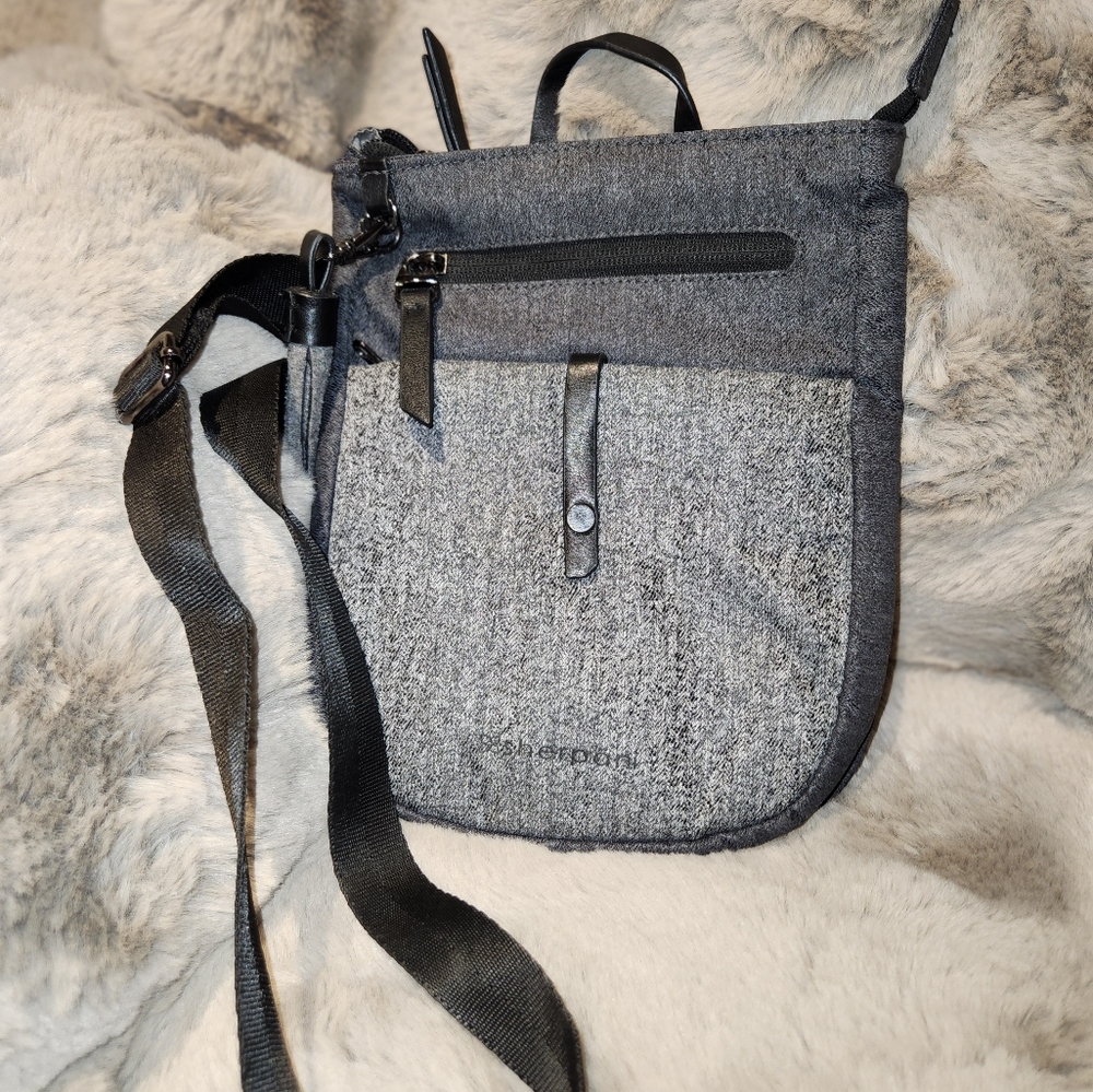 Sherpani crossbody